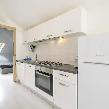 Le Gemme-2 By Interhome 메이나